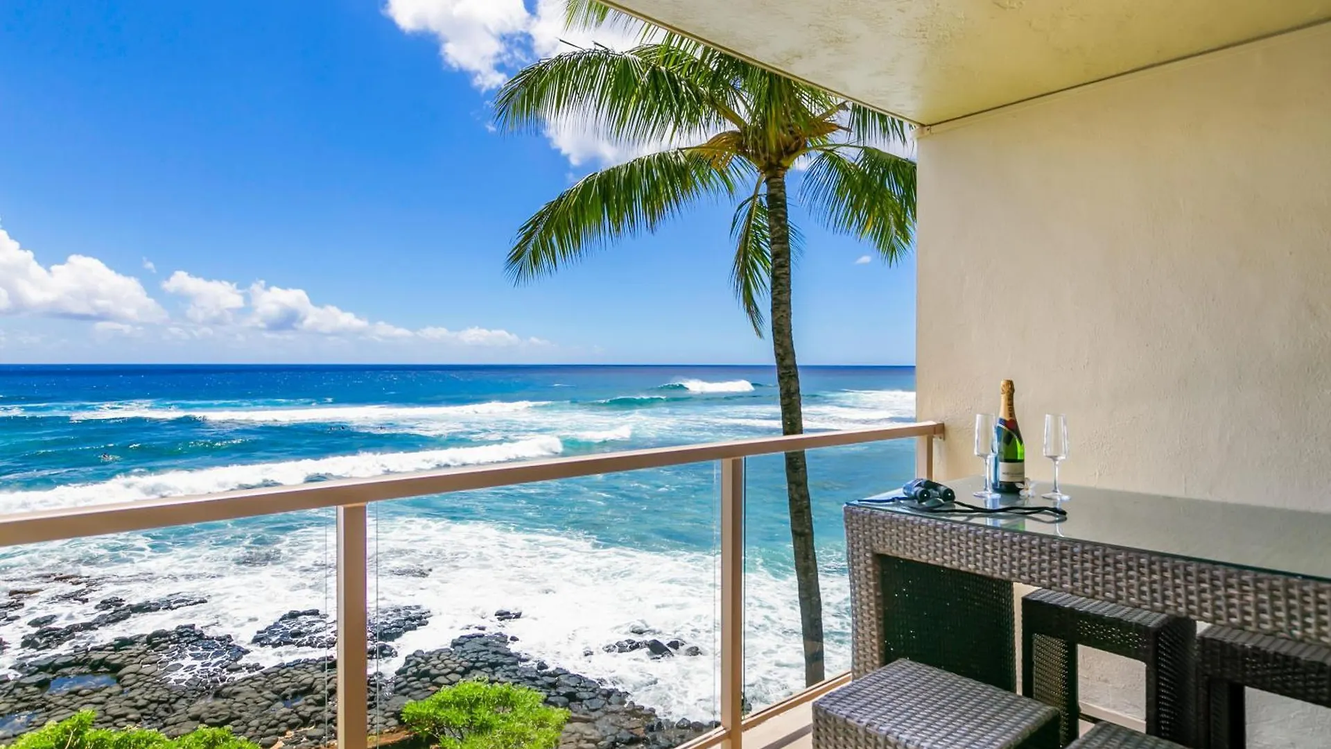 Kuhio Shores 319: Oceanfront In Poipu With A/C! Koloa Apartment