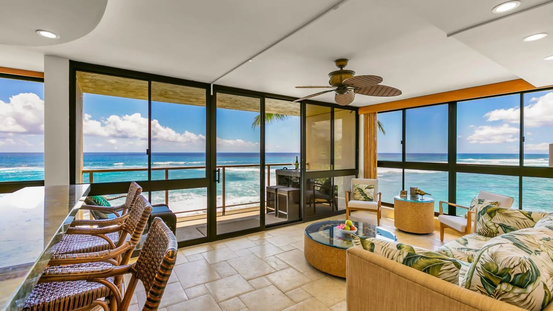 Kuhio Shores 319: Oceanfront In Poipu With A/C! Koloa