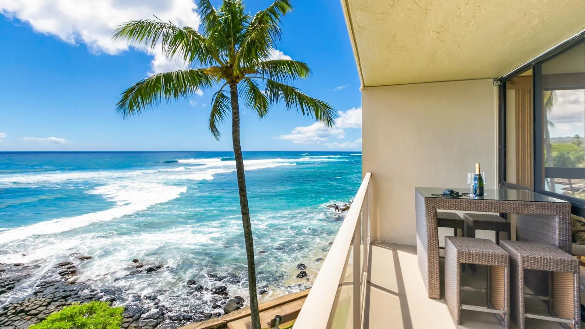 Kuhio Shores 319: Oceanfront In Poipu With A/C! Koloa