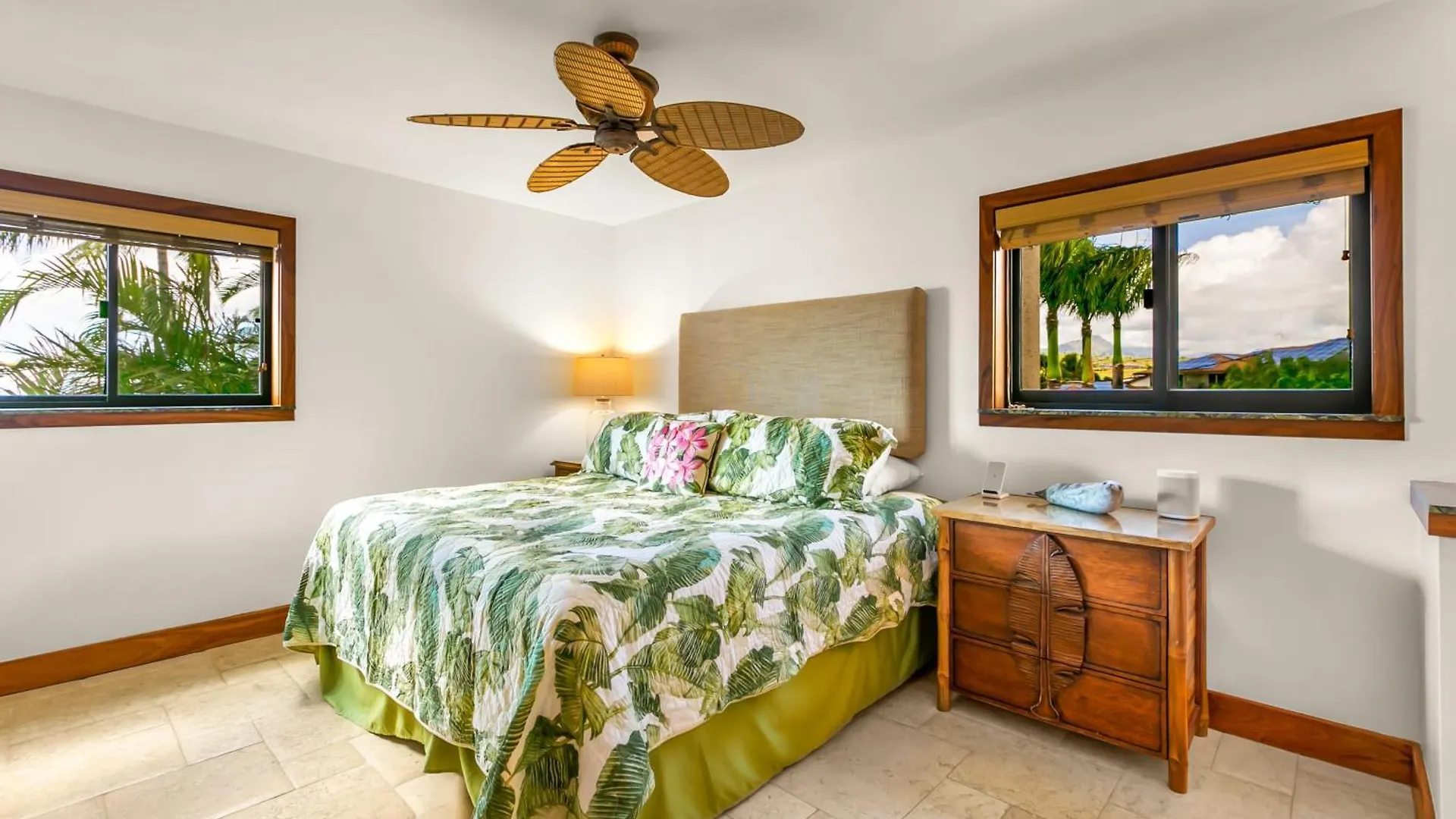 Kuhio Shores 319: Oceanfront In Poipu With A/C! Koloa