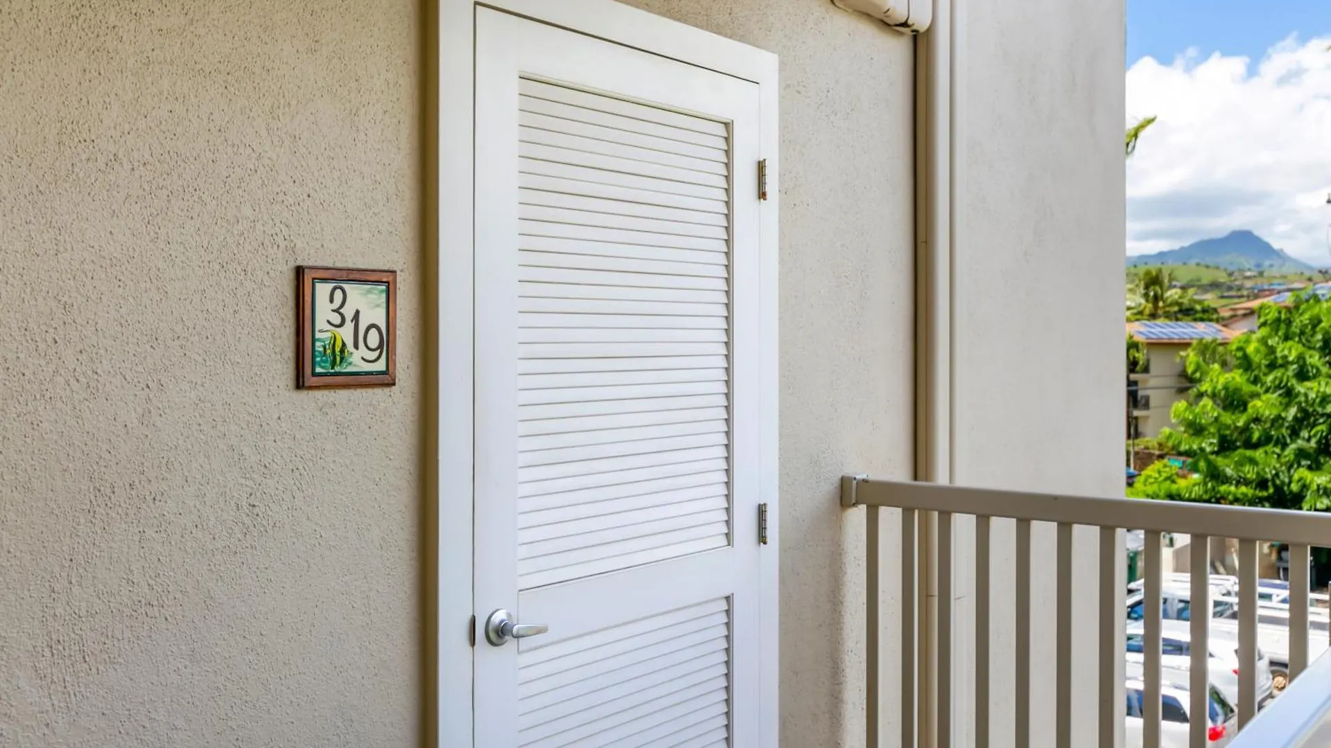 Kuhio Shores 319: Oceanfront In Poipu With A/C! Koloa 0*,